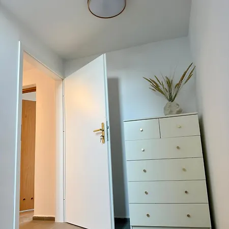 Appartamento Nowy Dwupokojowy 65 M , 5 Minut Spacerem Od Plazy , Parking